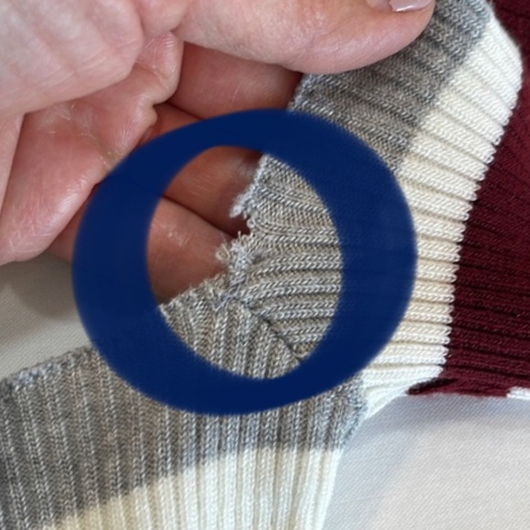 WINDSOR off the shoulder striped crop sweater Size Medium - Picture 11 of 11